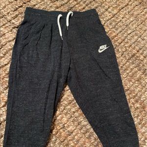 Nike Capri Joggers